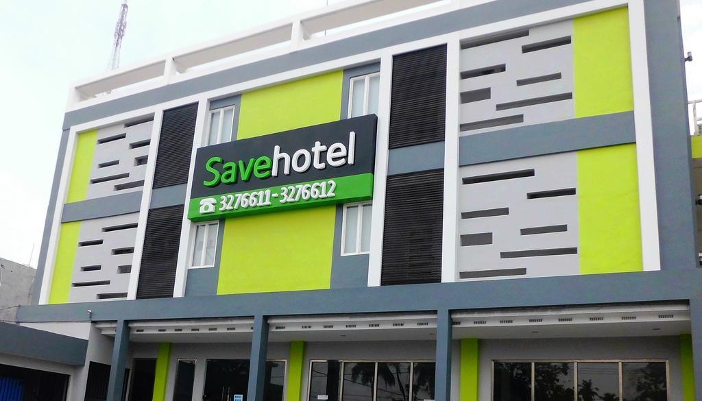 Save Hotel Banjarmasin  Exterior photo